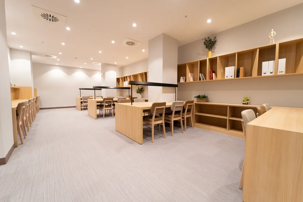 Sala de estudio de la residencia universitaria Kadora Zaragoza