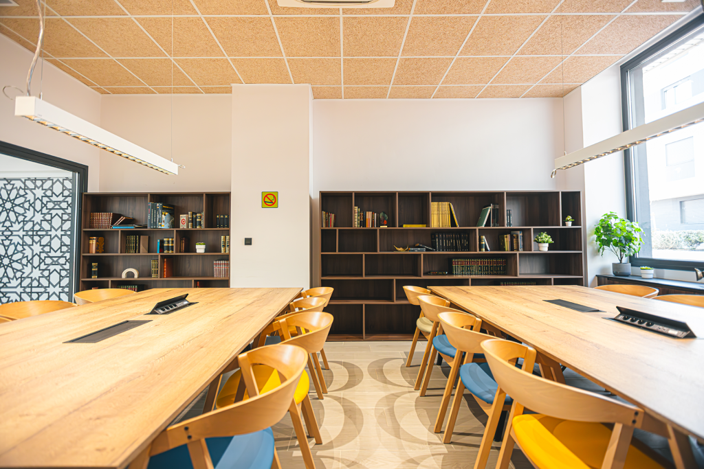 sala estudio granada